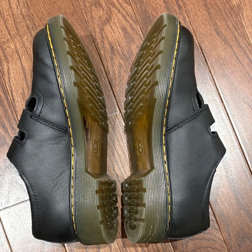 Dr. Martens Kids Size 2 Black Leather Mary Jane Shoes Buckle Strap for Uniform - Picture 9 of 9